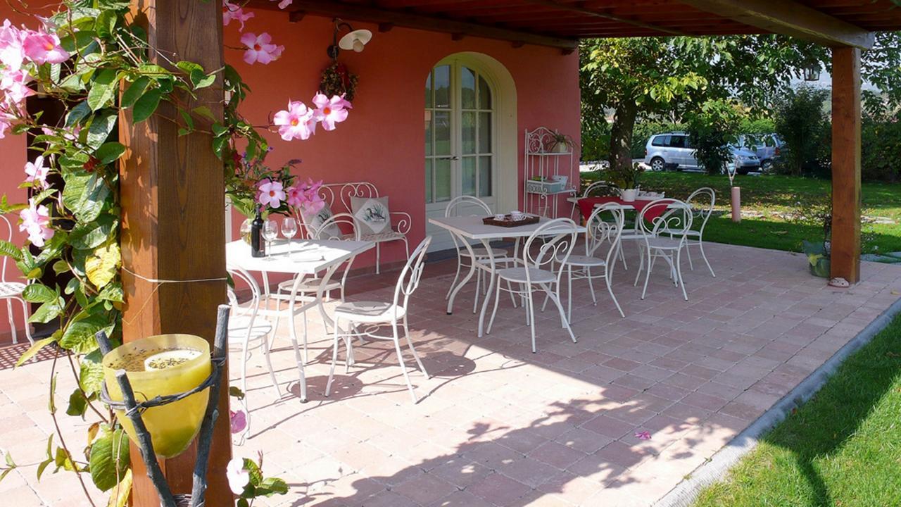 "Encantea" Lovely Country House Lucca Eksteriør billede